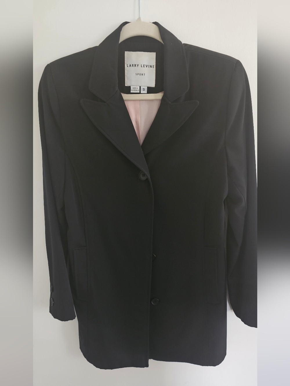Larry Levine Black Single-Breasted Blazer Jacket with Pink Lining